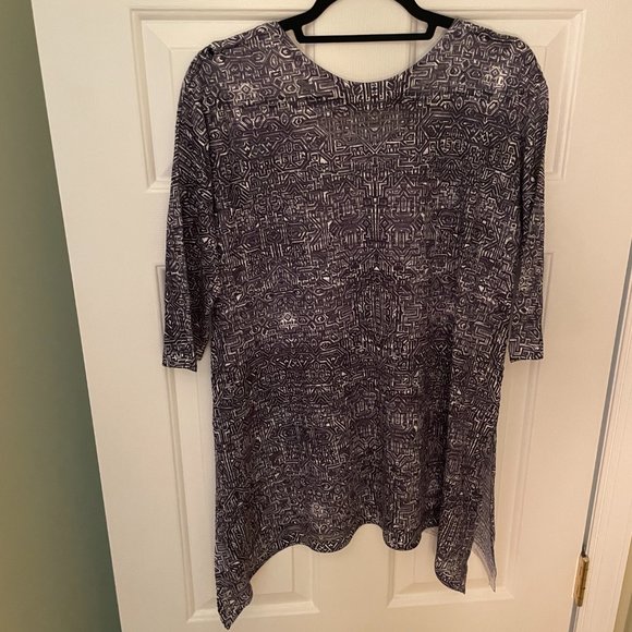 Nally & Millie Elbow Length Scoop-Neck Tunic - Picture 2 of 4